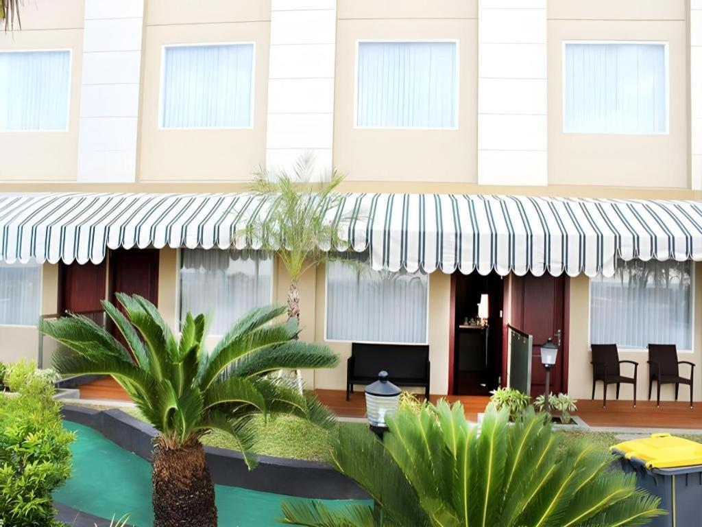 Grand Qin Hotel Banjarbaru Luaran gambar