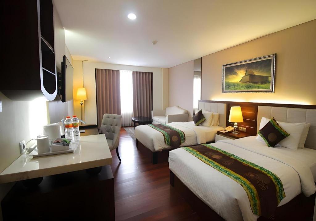Grand Qin Hotel Banjarbaru Luaran gambar