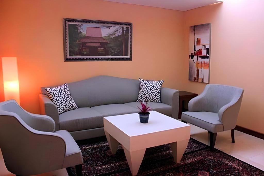 Grand Qin Hotel Banjarbaru Luaran gambar