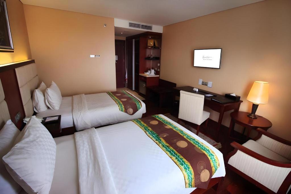 Grand Qin Hotel Banjarbaru Luaran gambar