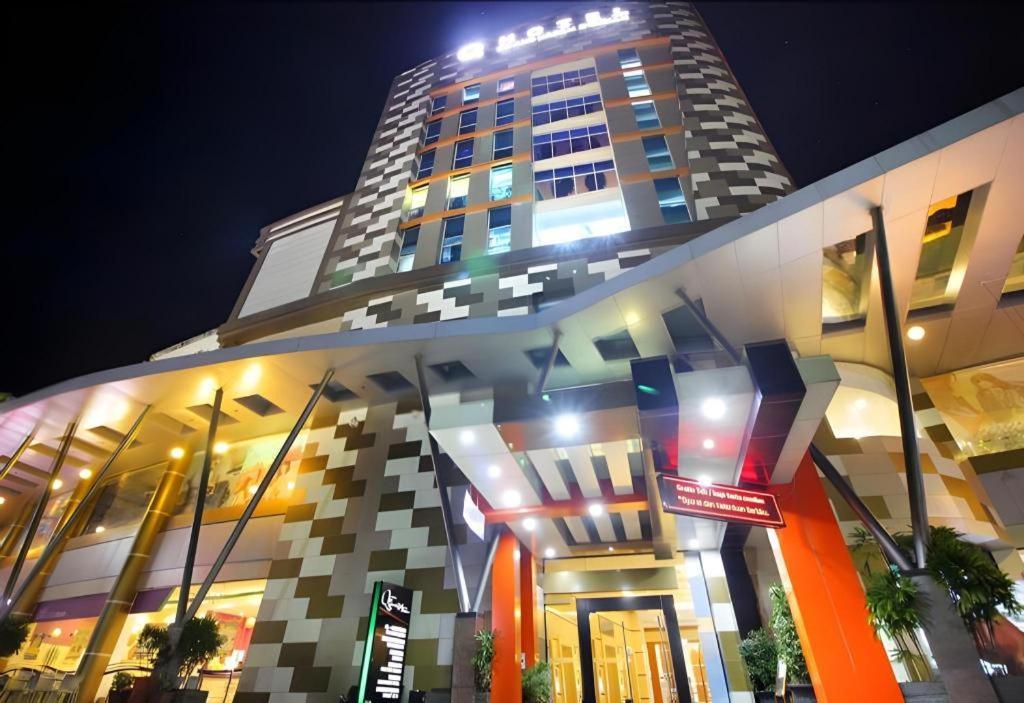 Grand Qin Hotel Banjarbaru Luaran gambar