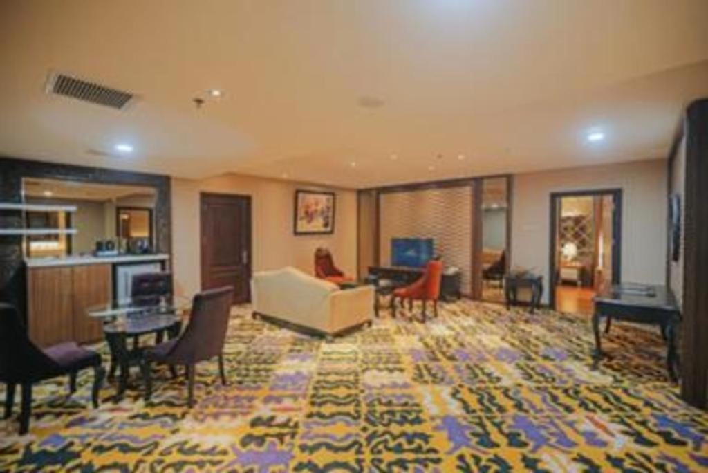 Grand Qin Hotel Banjarbaru Luaran gambar