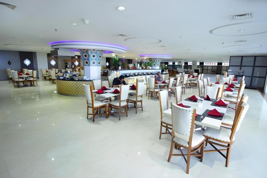 Grand Qin Hotel Banjarbaru Luaran gambar