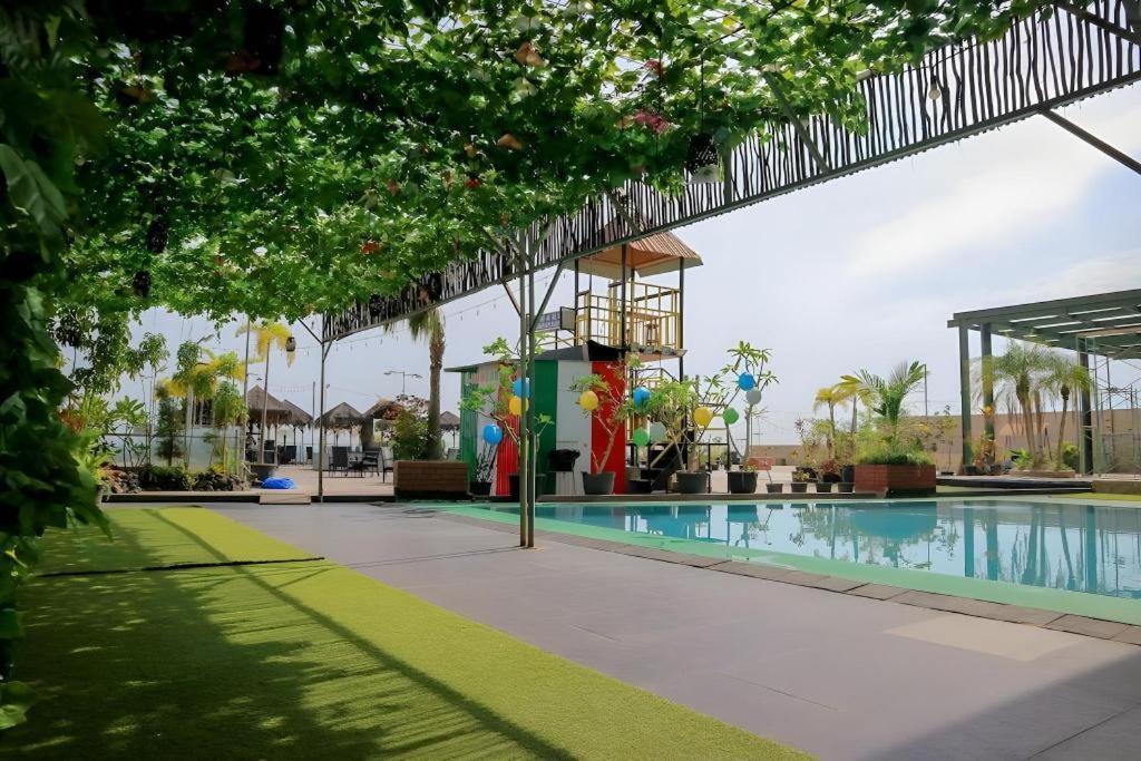 Grand Qin Hotel Banjarbaru Luaran gambar